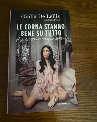 Libro di Giulia de Lellis 