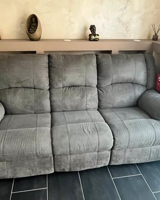 Divano 3 posti con 2 reclainer elettrici