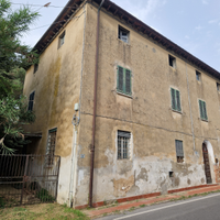 PIccolo borgo con terreno limitrofo