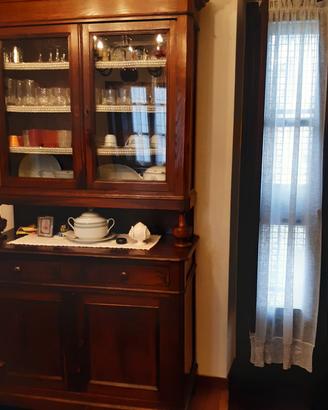 credenza in legno