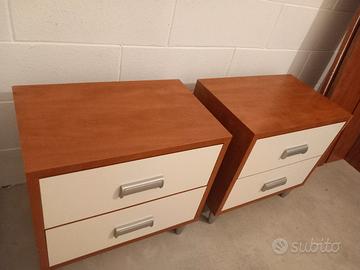 comodini credenza mensola e letto