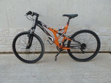 MTB biammortizzata ruote 26"