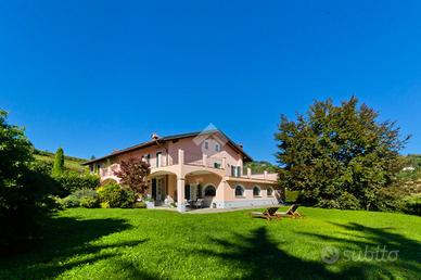 CASA DI CORTE A PECETTO TORINESE