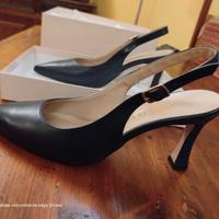 Scarpe decolté blu a punta n. 40