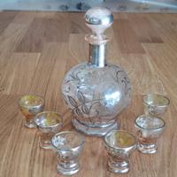 Servizio liquore antico