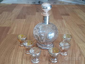 Servizio liquore antico