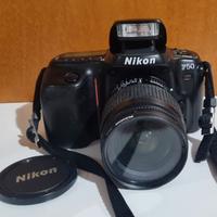 Nikon F50 con Obbiettovo Nikkor AF 28/80 mm