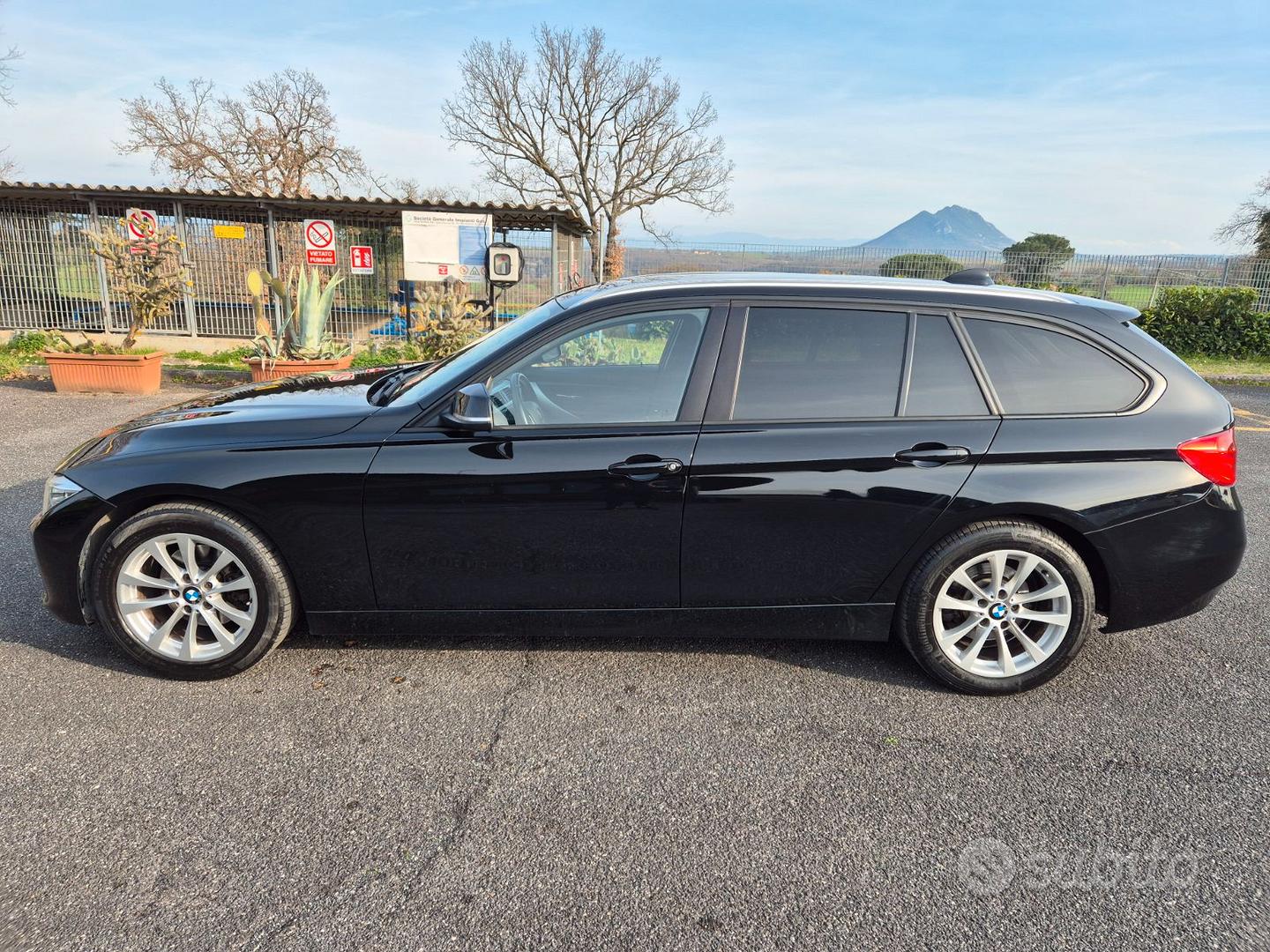 BMW 320D 2013 photo 2