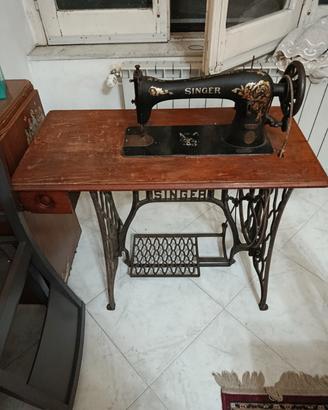 macchina per cucire della Singer vintage 
