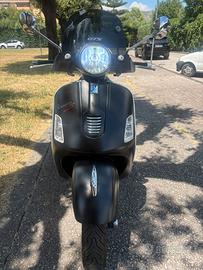 Vespa Gts 300
