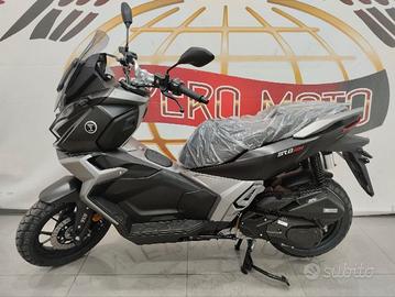 Voge SR1 ADV 125 nuovo da immatricolare