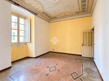 4 LOCALI A SAVONA