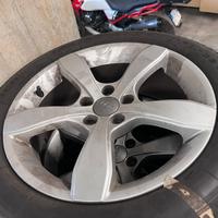 Pneumatici da neve piu cerchio Audi