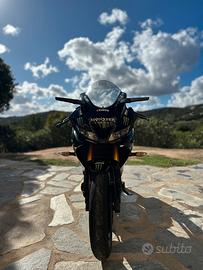 Yamaha yzf-r125 monster energy