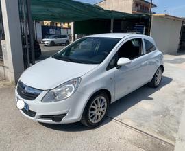 Opel Corsa 1.2 3 porte Club 2009 x neopatentati