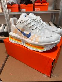 Nike Vomero Premium 43