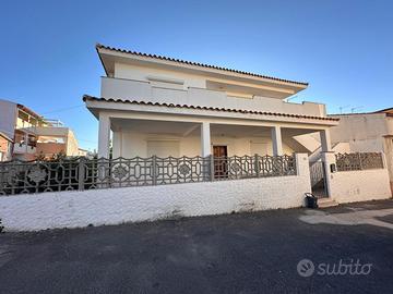 Casa singola con vista montagna