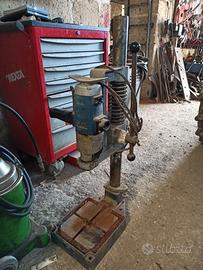 Trapano a colonna AEG 220v con supporto