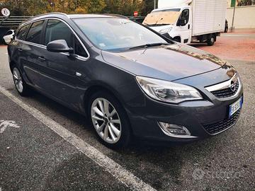 OPEL Astra 1.4 Turbo 140CV Sports Tourer Cosmo