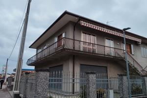 Appartamento ad Arre