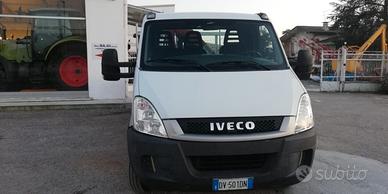 autocarro marca Iveco Daily 35- patente B