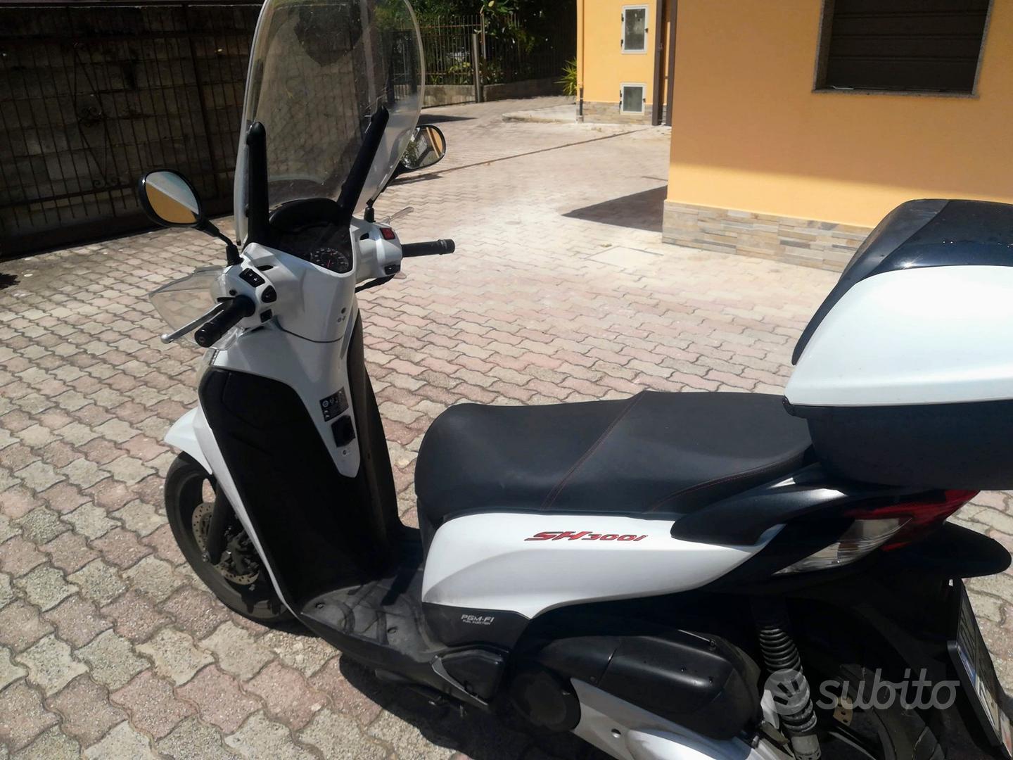 Honda SH 300 I usata disponibile a IM