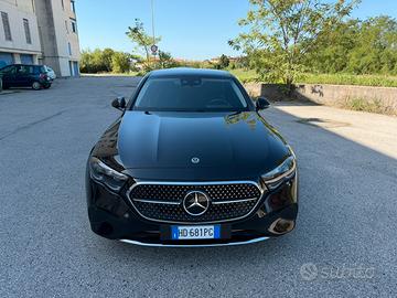 Mercedes E 220