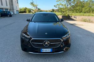 Mercedes E 220