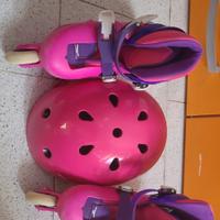 Pattini in linea con protezioni e caschetto OXELO