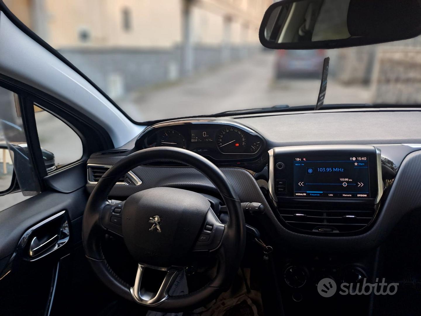 Peugeot 208 2019 photo 5