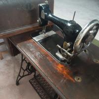 Macchina da Cucire Singer vintage a pedale (treadl