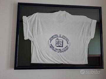 quadro contenente la t-shirt di LUCIO BATTISTI 