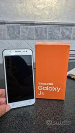 Samsung J5
