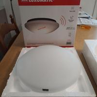 Lampada con sensore di movimento autoaccensione