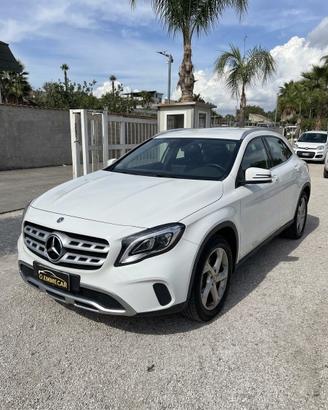 MERCEDES GLA 180 PREMIUM AUTOMATIC BENZINA FULL