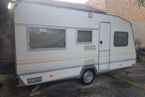 Knaus roulotte 4 posti bagno interno veranda