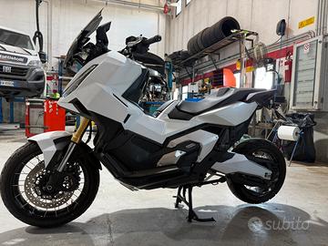 Honda X-ADV 750  06/2025