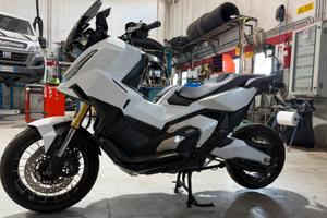 Honda X-ADV 750  06/2025