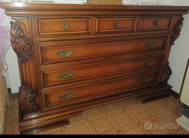 Comò in legno