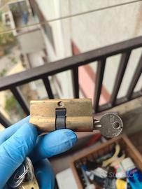 cilindretti porte e lucchetti vario genere