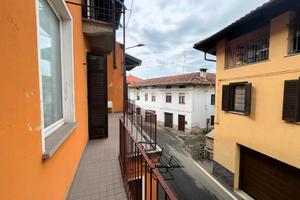 VILLA A SCHIERA A CANDELO