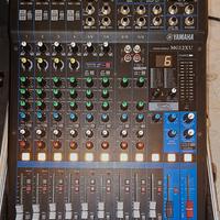 Mixer pro YAMAHA MG12XU 12 canali live karaoke