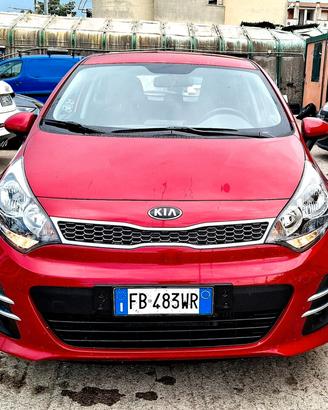 RIO 1.1 CRDi 5p. Cool 40000 km unico proprietario
