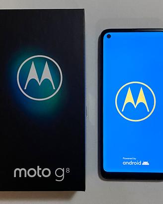 Motorola Moto G8 6,4" Tripla Fotocamera 16 MP 64GB