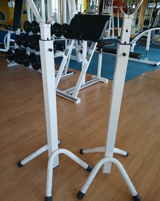 3 spin bike e 2 appoggi