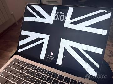 MacBook Air M4 13" – 16GB RAM / 512GB SSD – Silver