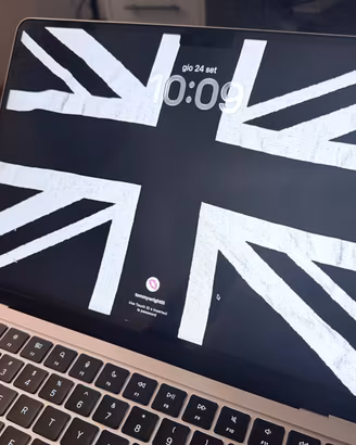 MacBook Air M4 13" – 16GB RAM / 512GB SSD – Silver