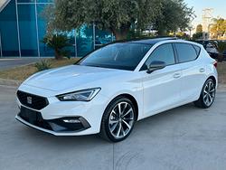 SEAT Leon 1.5 150cv dsg T-Stock prezzo