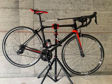 Bicicletta da corsa Giant full Carbon