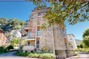 Appartamento di 146 m² con 4 locali e box auto a A